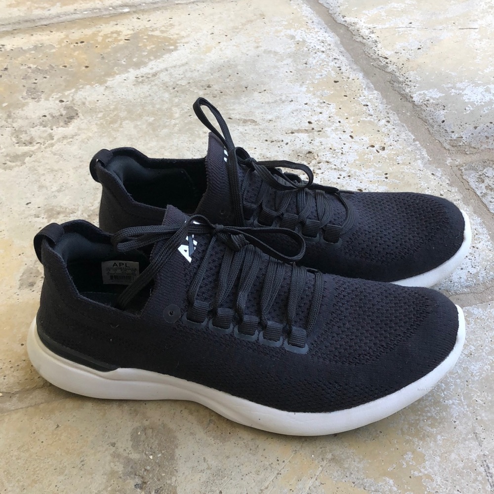 APL TechLoom Breeze Knit Running Shoe black